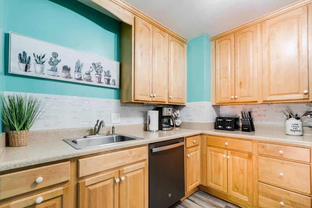 Lg Central Location Free Parking Fenced Yard Fire-Pit Richmond Bagian luar foto